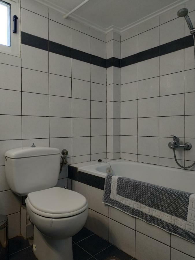 Epavlis Apartment Nea Peramos  Ngoại thất bức ảnh